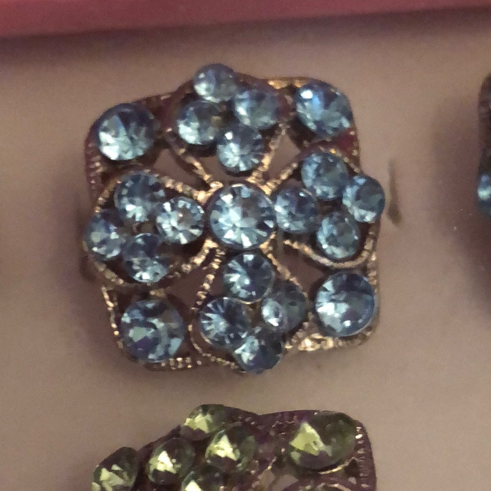 12pc BOX of adjustable rings- Nice Costume Jewelry - Picture 3 of 8